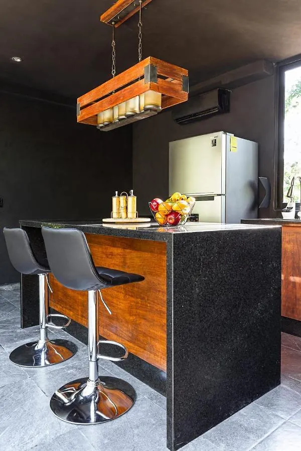 Tiny House En La Selva Con Cenote Natural Privado Mexico