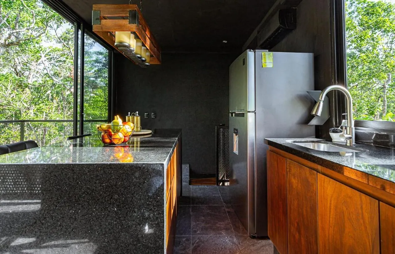 Villa Tiny House En La Selva Con Cenote Natural Privado
